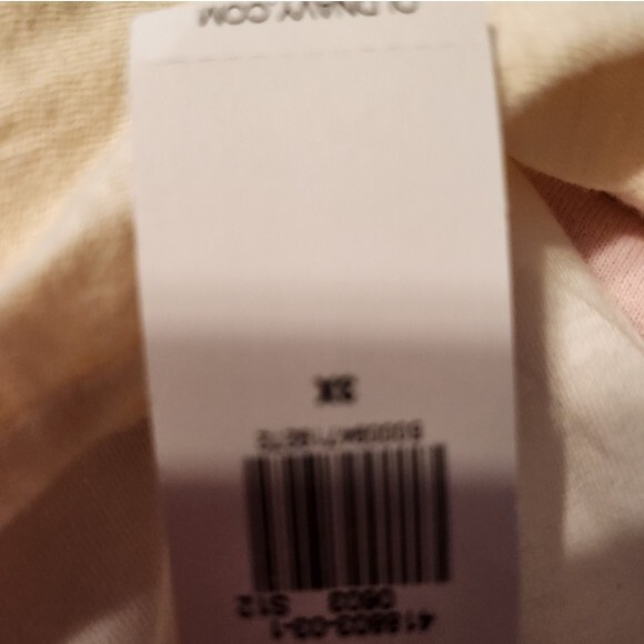 NWT Old Navy Find Your Paradise Plus Size Off White Graphic T-Shirt 3X - Picture 3 of 5